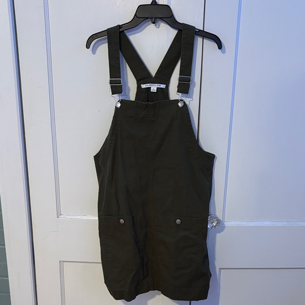 Celebrity Pink Olive Green Garment
